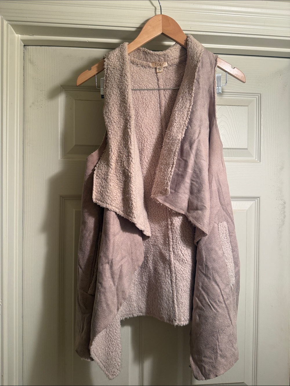 Faux-Shearling Vest in Light tan with shearling detail. TCEC Brand